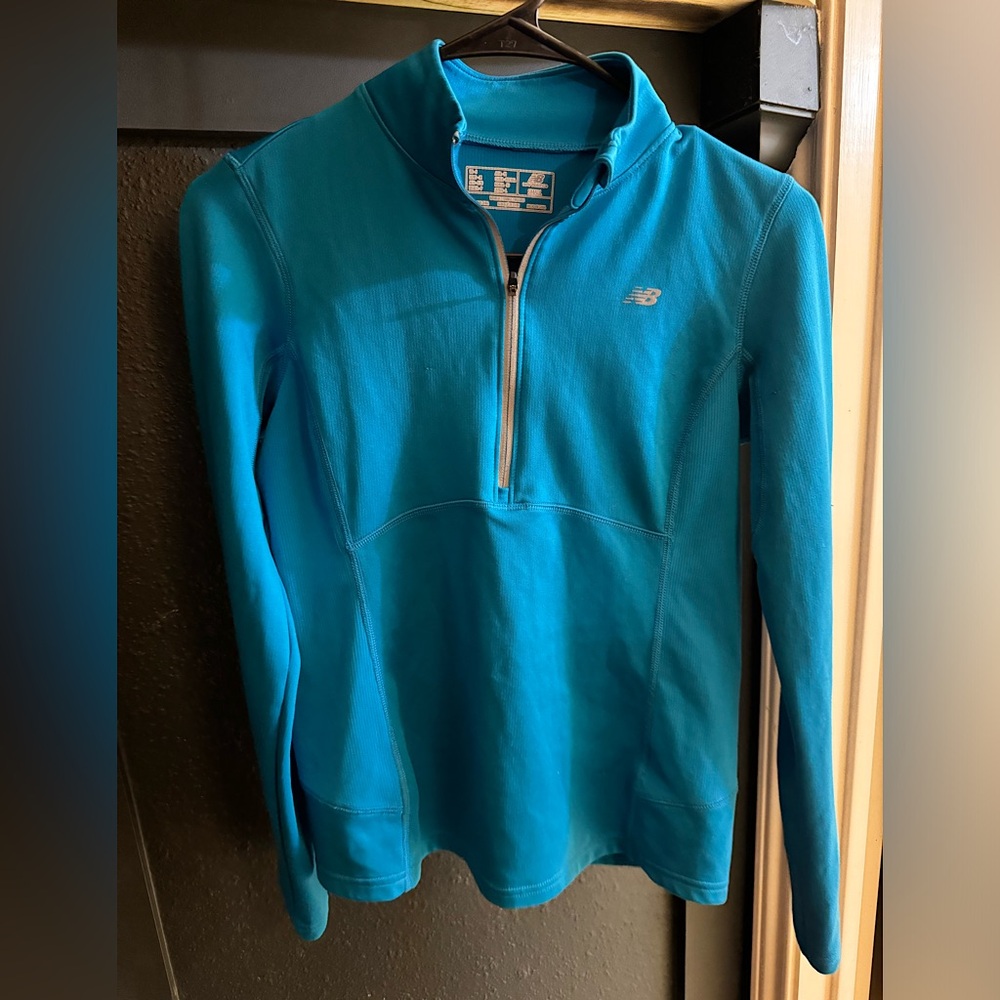 Teal New Balance Pullover size S